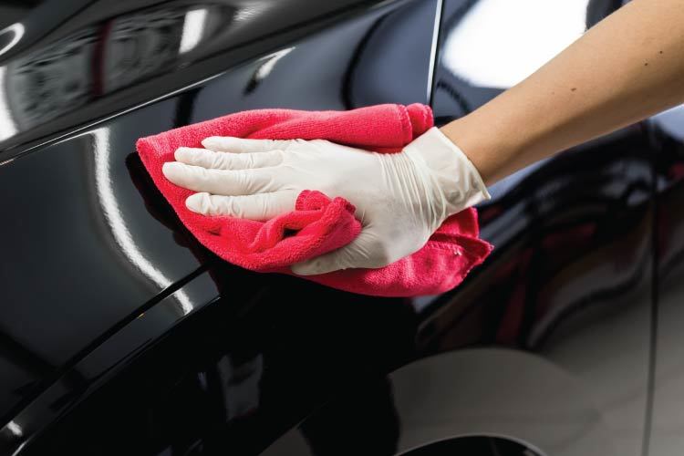 Black Wax for Cars to Cover Scratches
